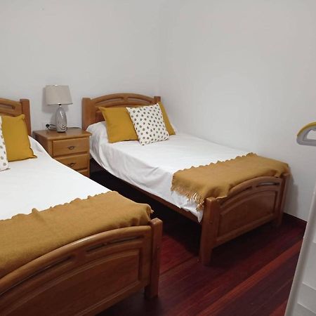Vivienda Amplia Y Luminosa A Escasos Metros De La Playa De Cangas. Zewnętrze zdjęcie