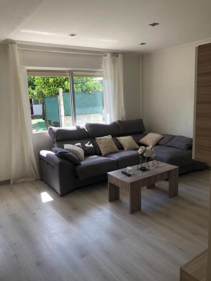 Vivienda Amplia Y Luminosa A Escasos Metros De La Playa De Cangas. Zewnętrze zdjęcie