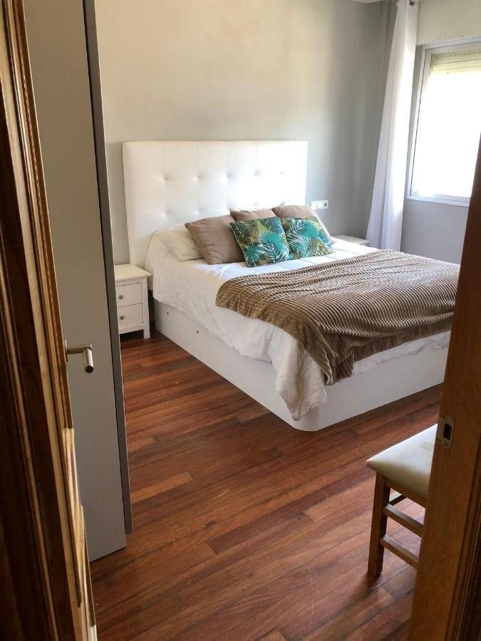 Vivienda Amplia Y Luminosa A Escasos Metros De La Playa De Cangas. Zewnętrze zdjęcie