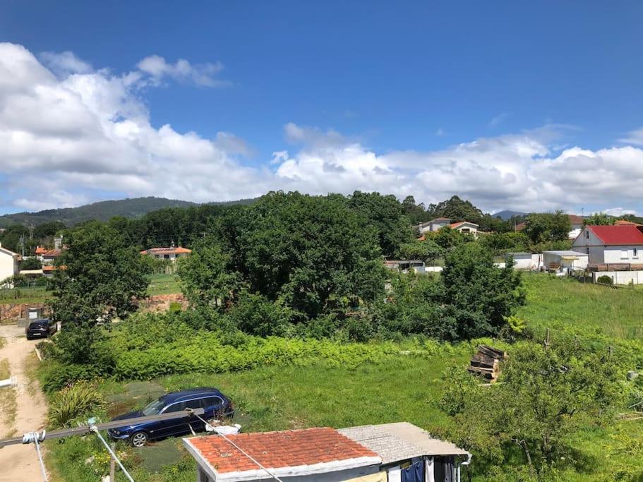 Vivienda Amplia Y Luminosa A Escasos Metros De La Playa De Cangas. Zewnętrze zdjęcie